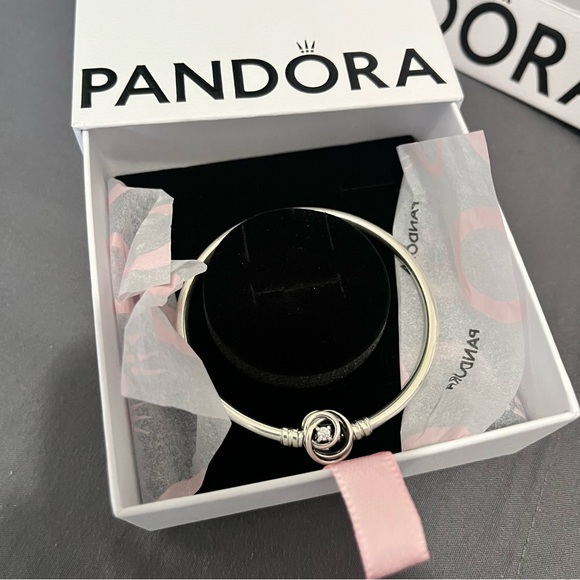 PANDORA Moments Encircled Clasp Bangle Bracelet, Silver| Size: 6.7in - Picture 3 of 4